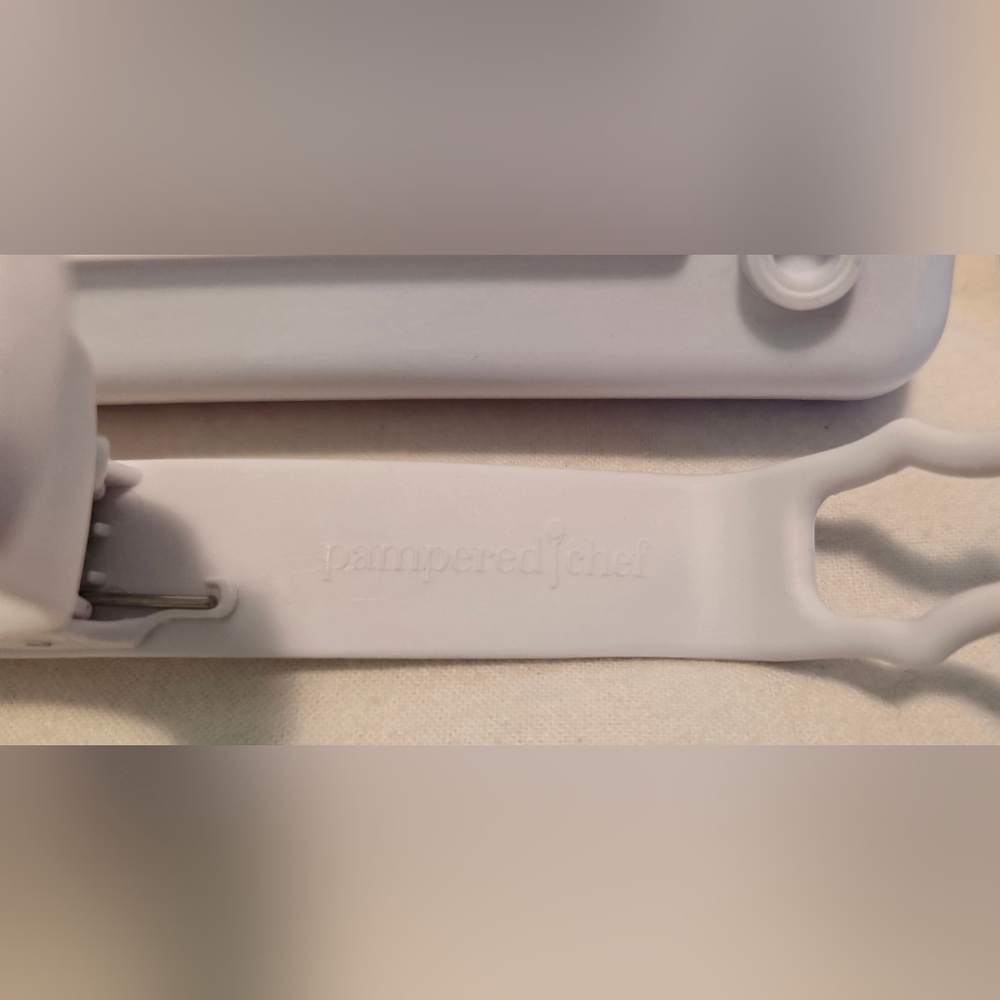 Pampered Chef Coating Trays and Tool Tongs - White - Picture 4 of 6